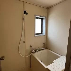 浴室 天井壁床 シート施工 及び コーティング　相模原市　賃貸物件のサムネイル