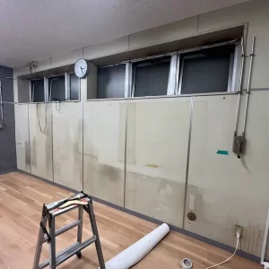 壁面シート施工　町田市　事務所改修のサムネイル