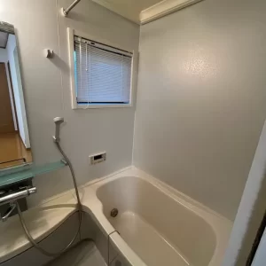 浴室シート施工　厚木市　賃貸物件のサムネイル